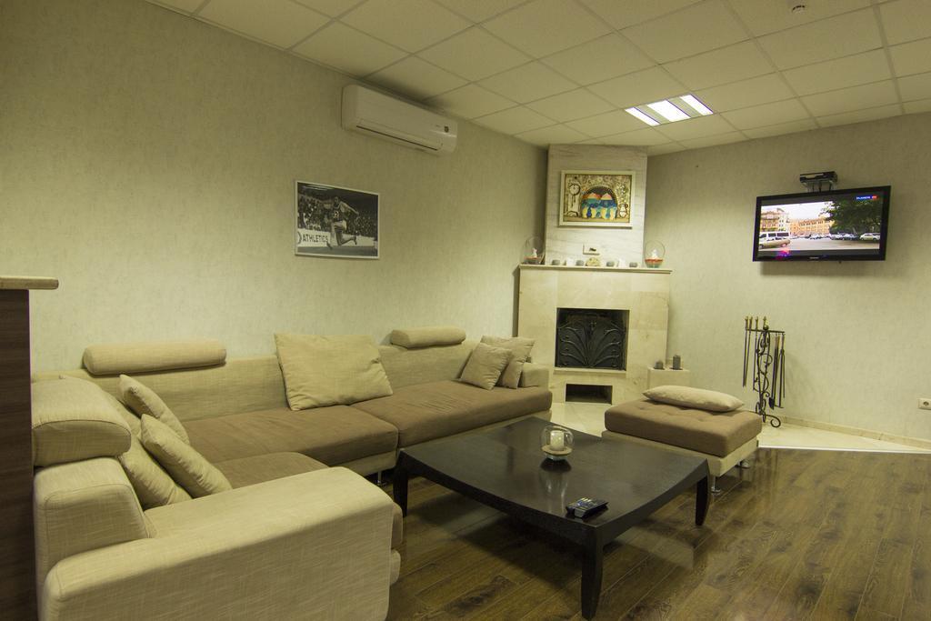 Athletics Hotel Tbilisi Eksteriør bilde